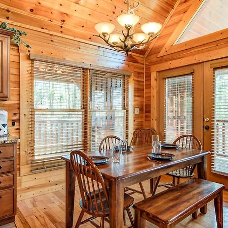 Вилла Hemlock Manor Гатлинбург Экстерьер фото