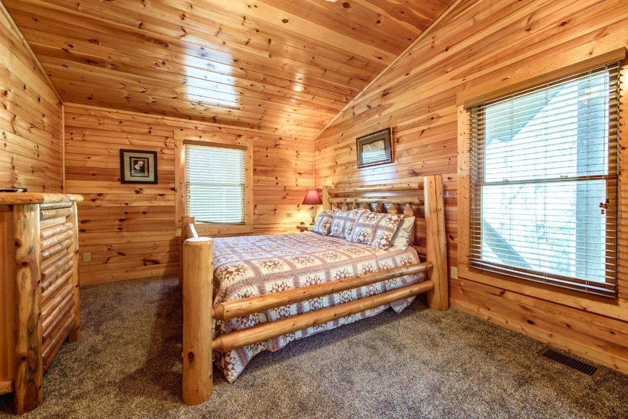 Вилла Hemlock Manor Гатлинбург Экстерьер фото