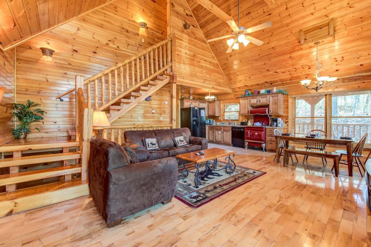Вилла Hemlock Manor Гатлинбург Экстерьер фото